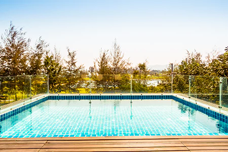 Cost of Glass Pool Fence Repair in Tarpon Springs, FL